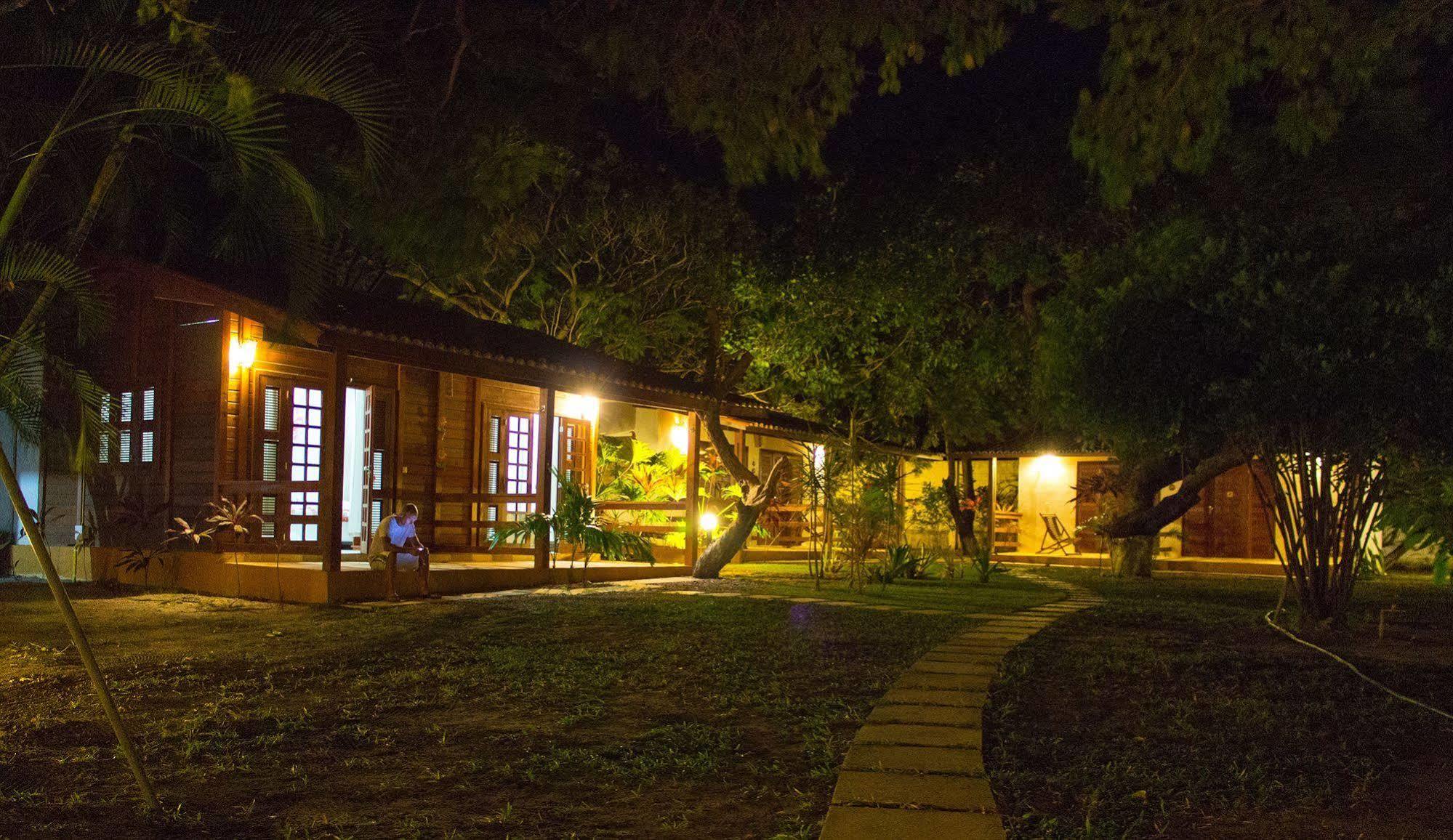 Pousada Wind Paracuru Bed & Breakfast Exterior photo